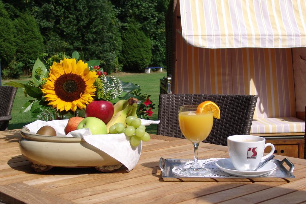 Hotel Garni Landhaus Uttum Krummhörn Εξωτερικό φωτογραφία