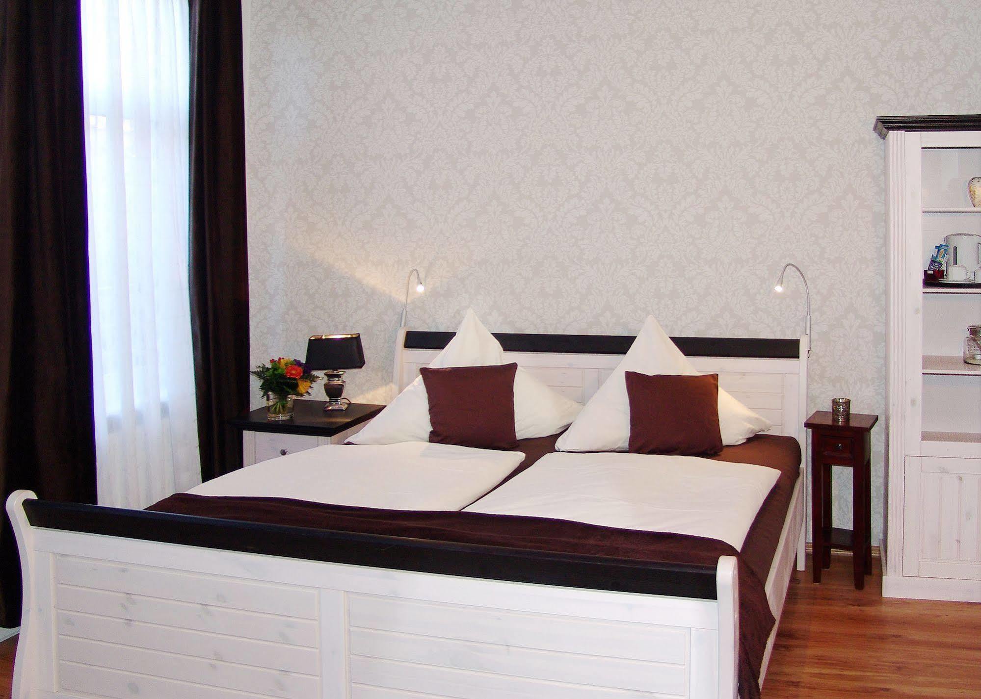 Hotel Garni Landhaus Uttum Krummhörn Εξωτερικό φωτογραφία