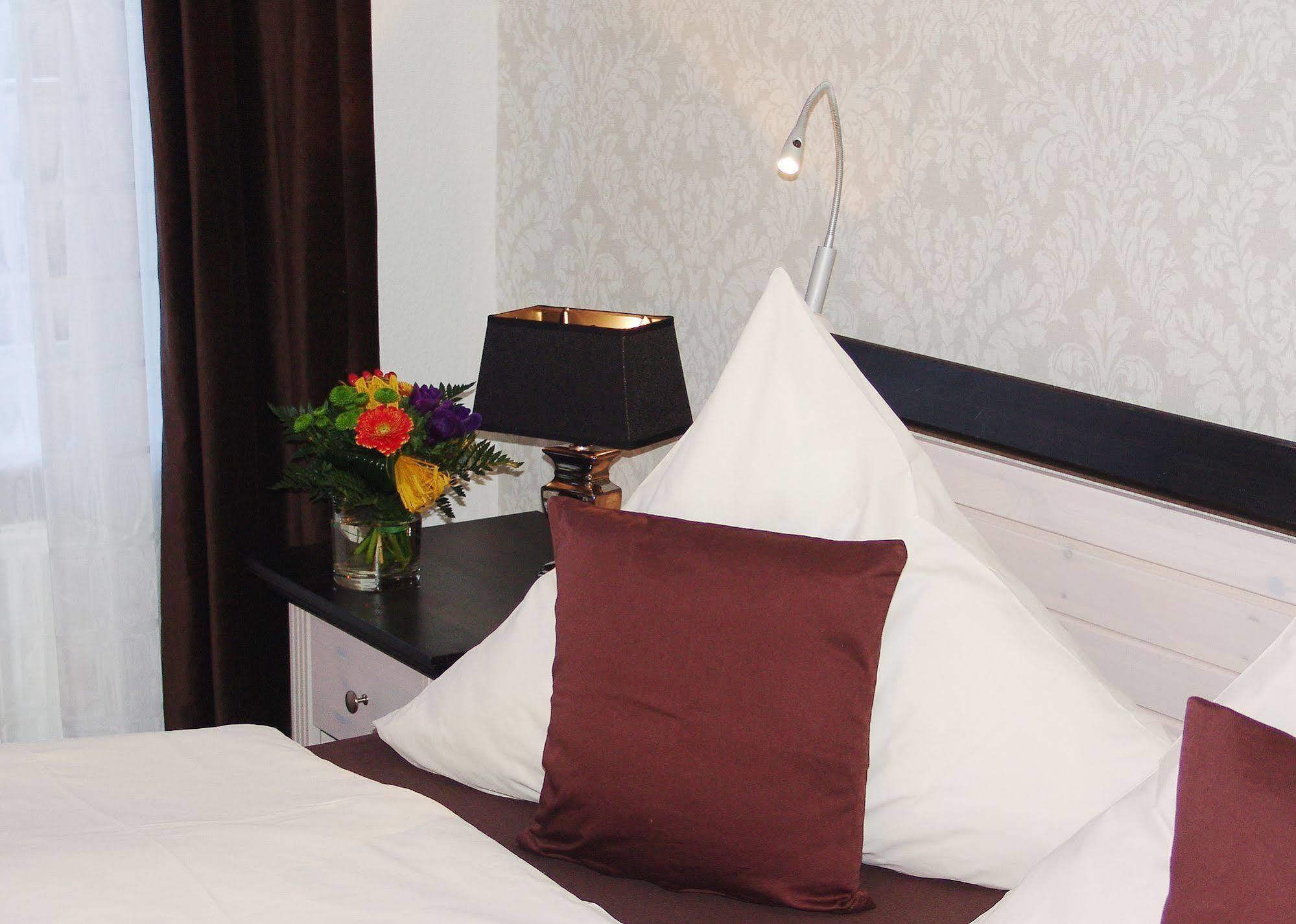 Hotel Garni Landhaus Uttum Krummhörn Εξωτερικό φωτογραφία