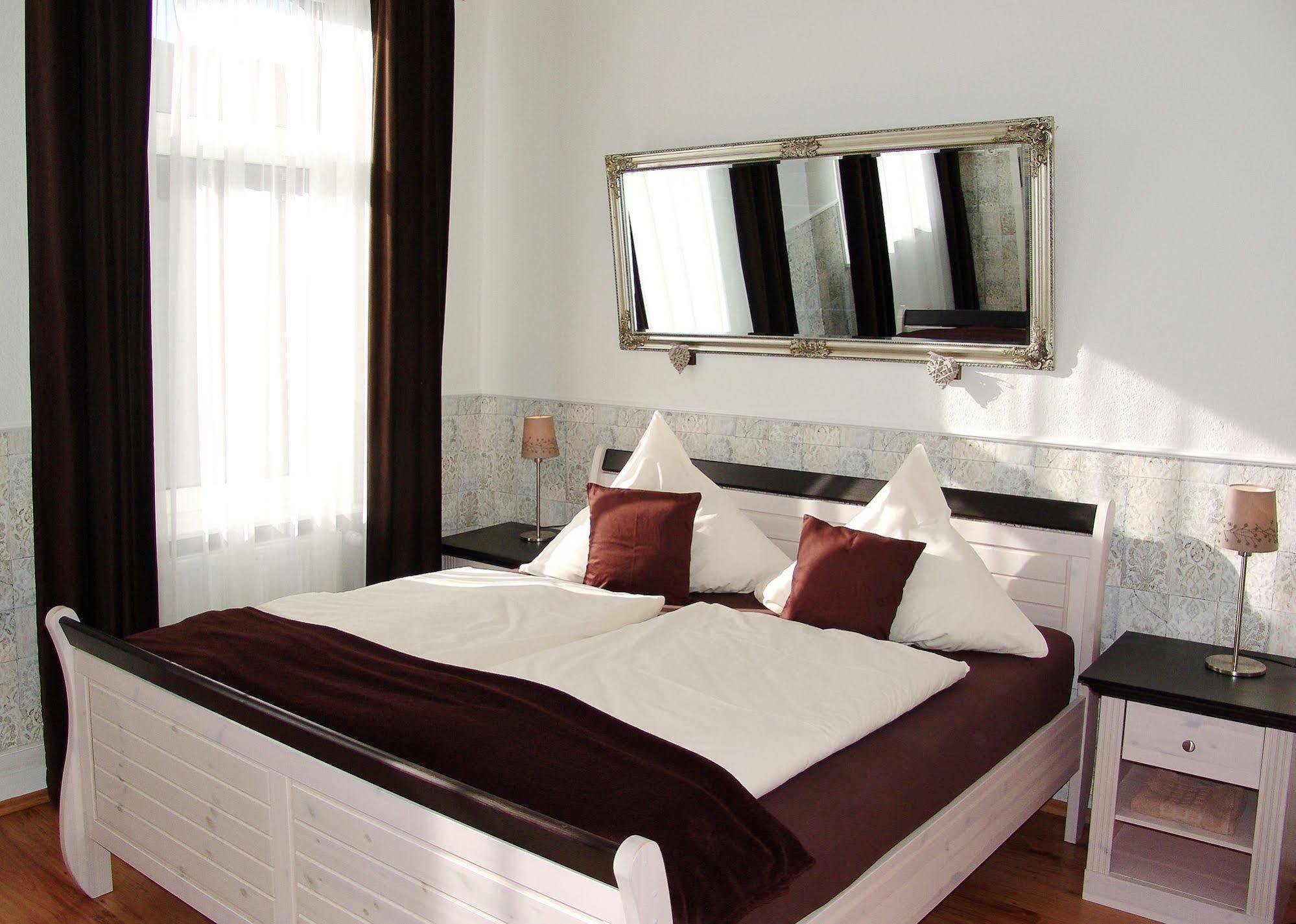 Hotel Garni Landhaus Uttum Krummhörn Εξωτερικό φωτογραφία