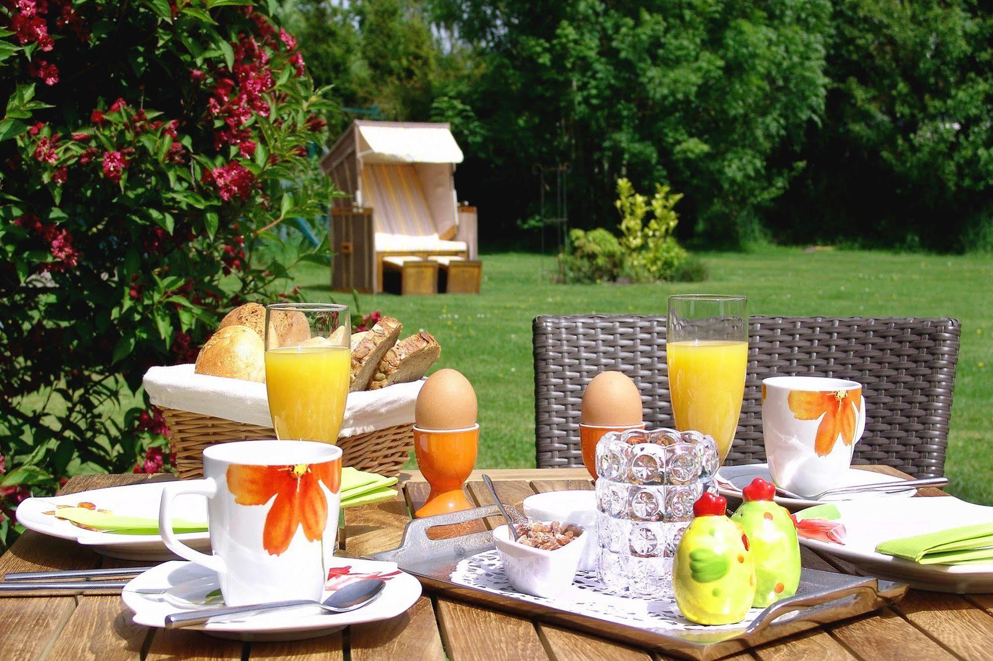 Hotel Garni Landhaus Uttum Krummhörn Εξωτερικό φωτογραφία